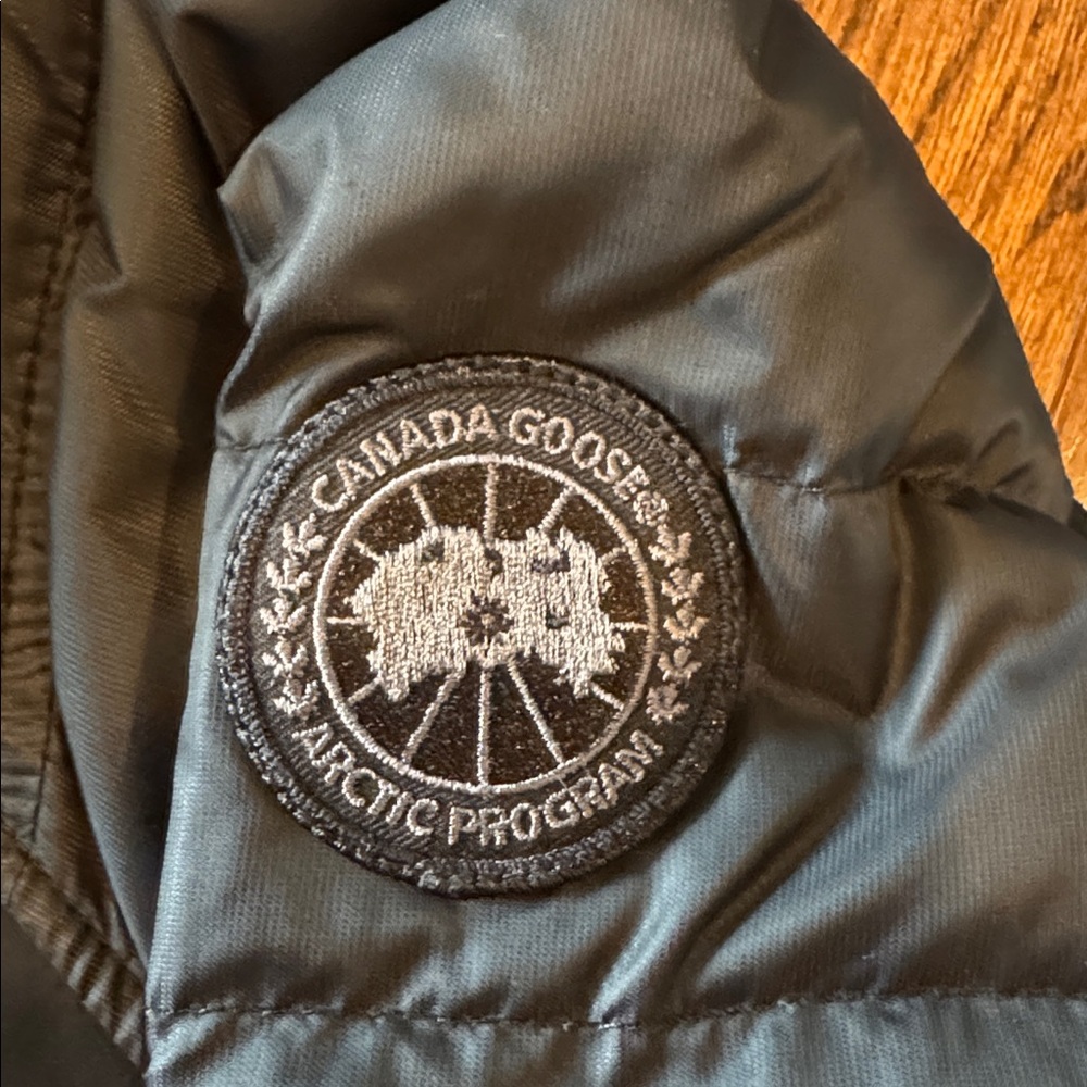 Men’s Canada Goose Hybridge Black Label Jacket in great condition - Picture 3 of 7
